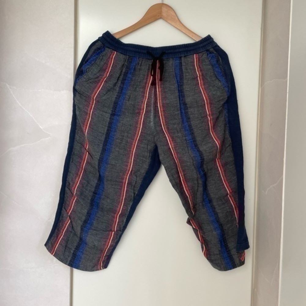 LEMLEM Capris Size Large